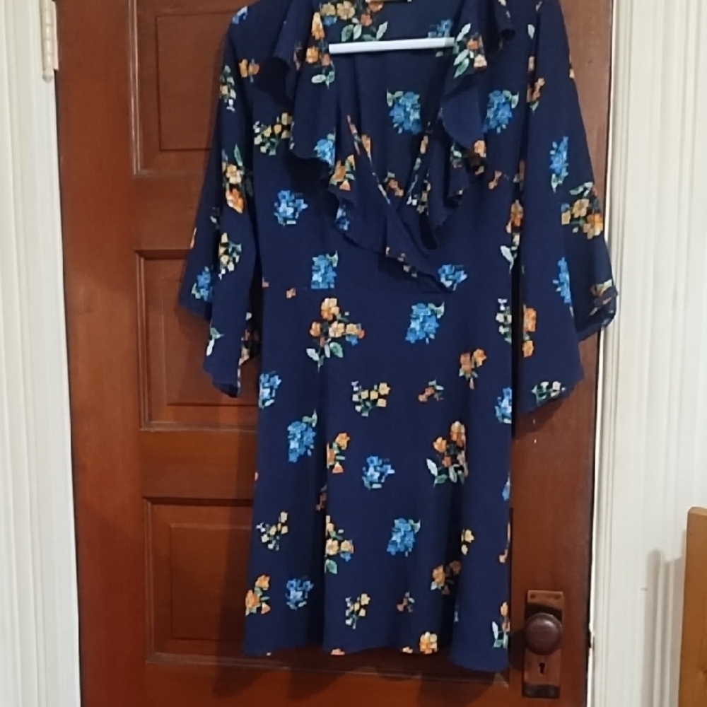 Elegant Floral Long Sleeve Dress